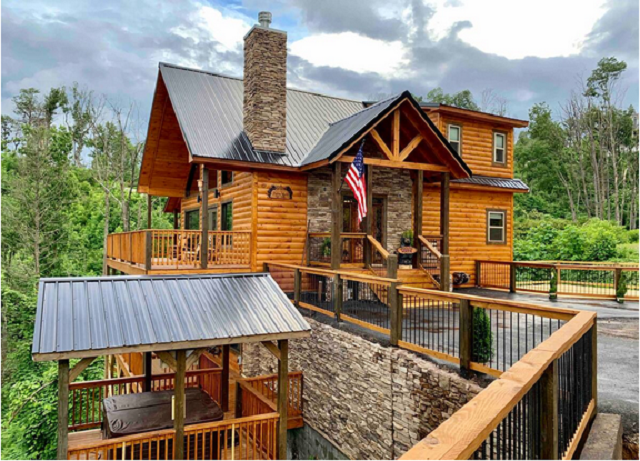 Luxury shadow woods cabin exterior with 3 bedrooms