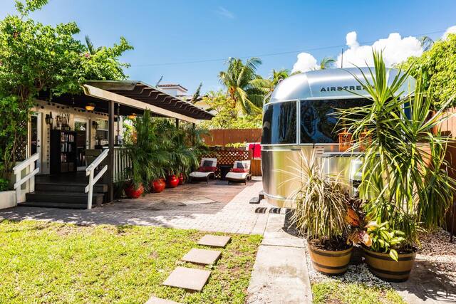 airstream trailer chrome exterior with porch as an rental 