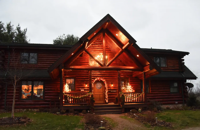 Honey Pine Lodge Cabin