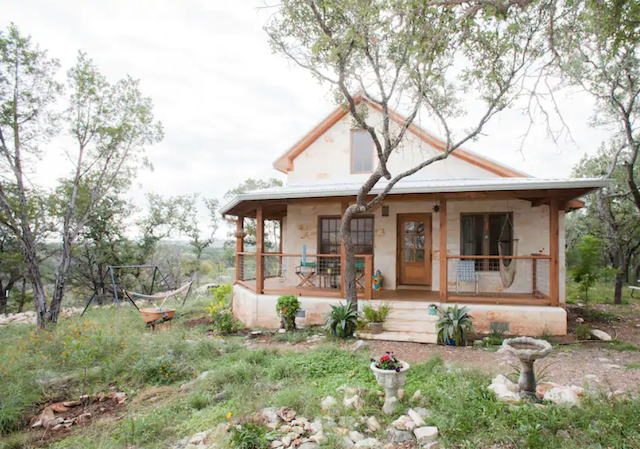 Cabin near Hamilton pool