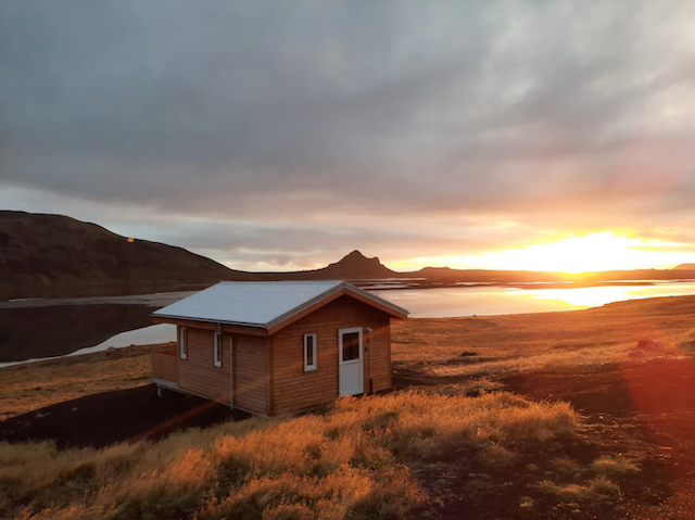 Cozy Glamping Cottage on a Horse Farm in Iceland